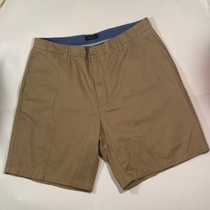Southern Marsh men’s khaki shorts size 34